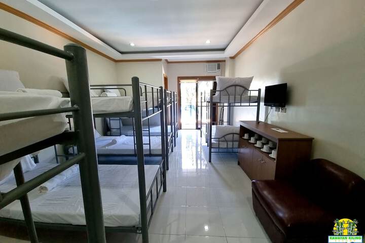 Room 12 of 46