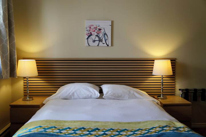 Room 4 of 20