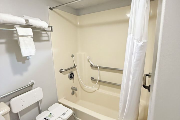 Room 44 of 54