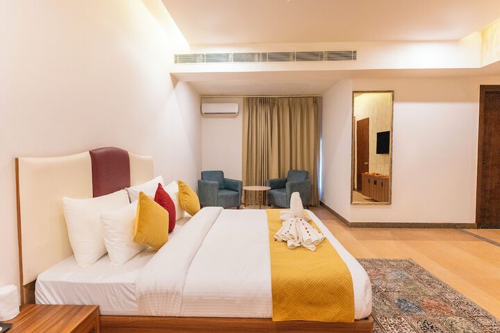 Room 40 of 73
