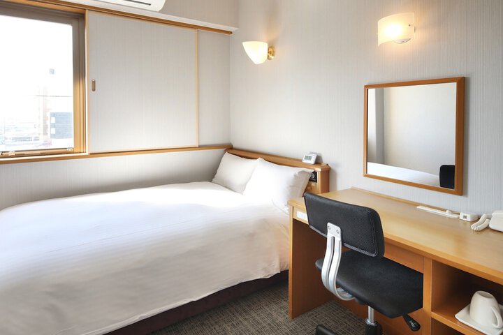Room 10 of 45