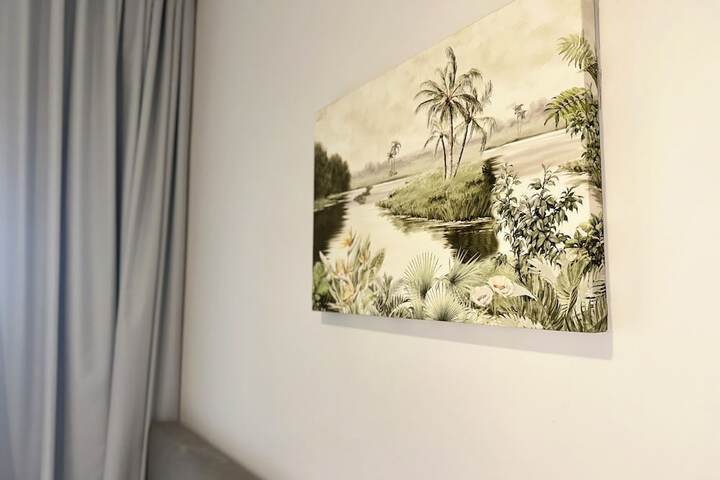Room 26 of 118