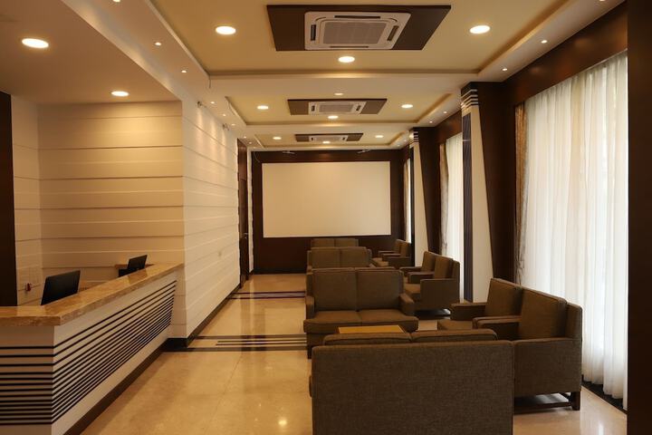 Hotel Interior 6 of 171