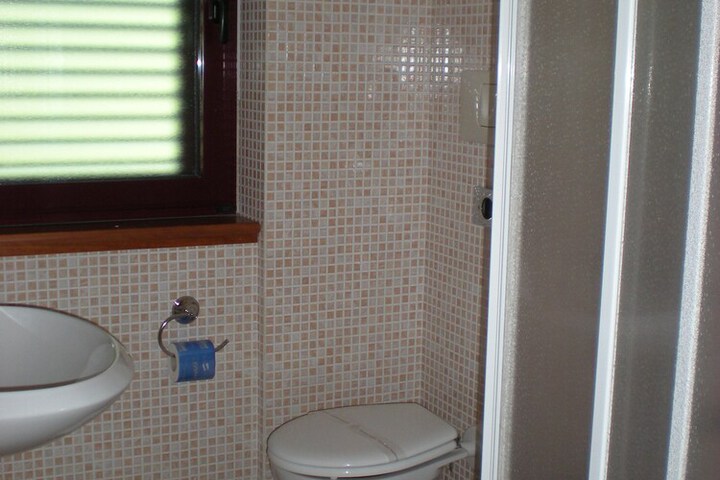 Room 22 of 27