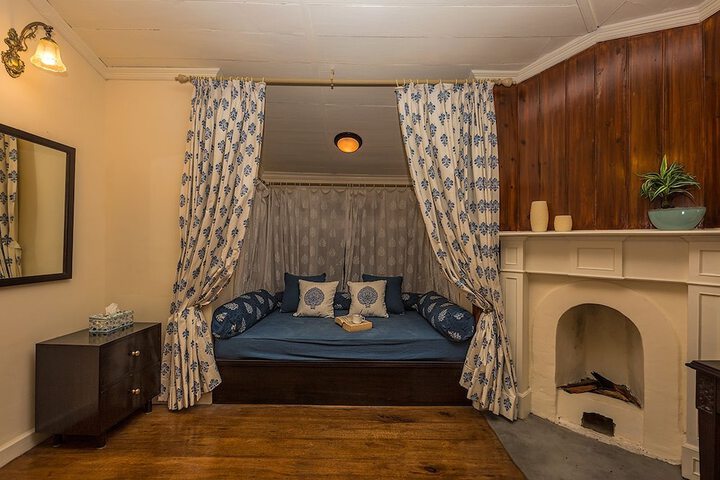 Room 6 of 34