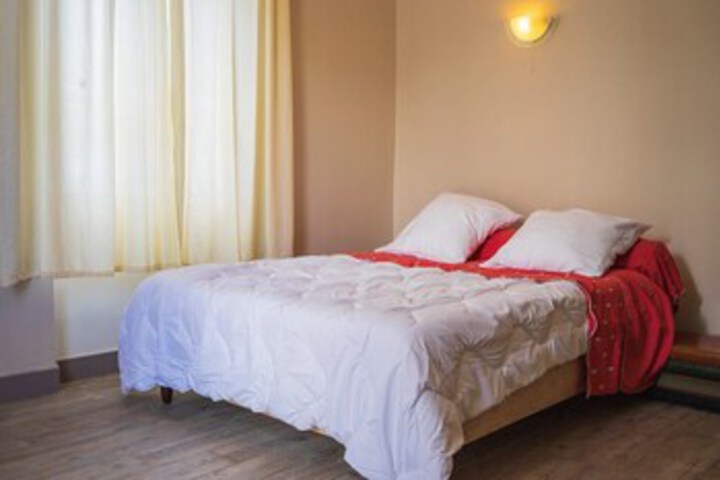 Room 34 of 65