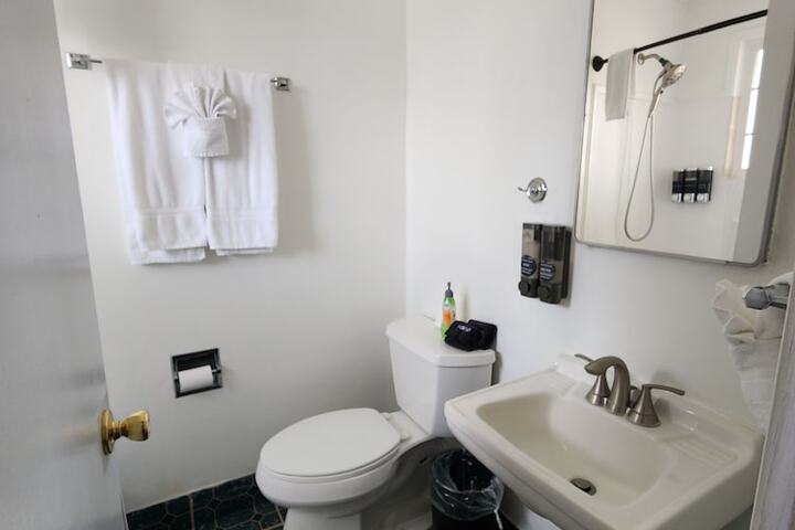 Room 15 of 53