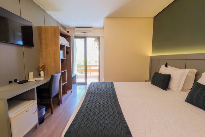 Room 44 of 95