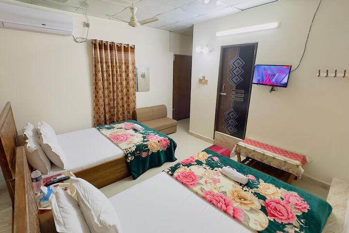 Room 18 of 29