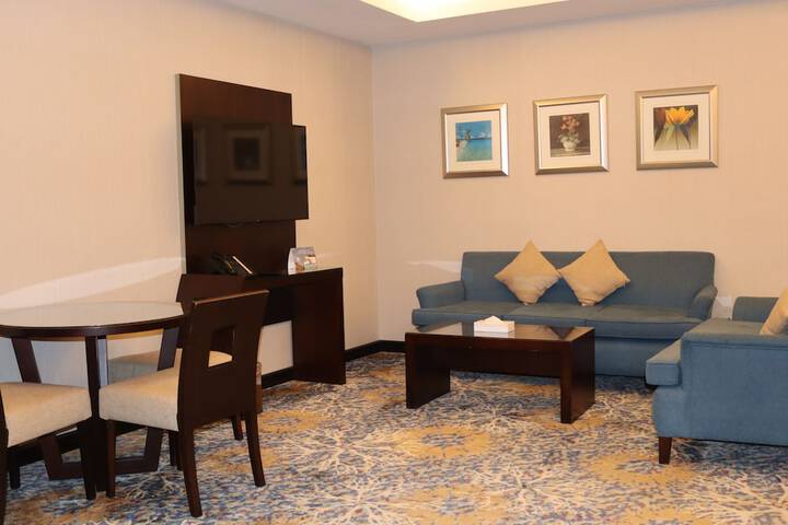 Room 11 of 23