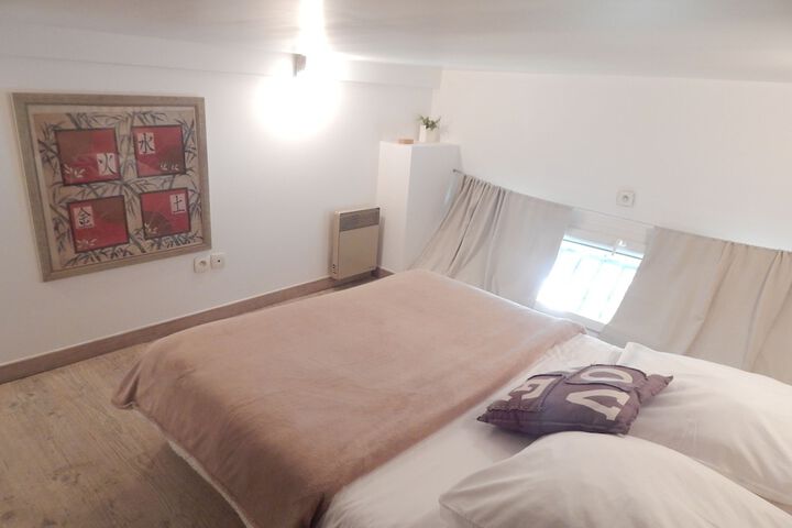 Room 5 of 70