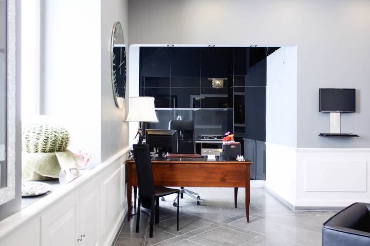 Guest Lobby