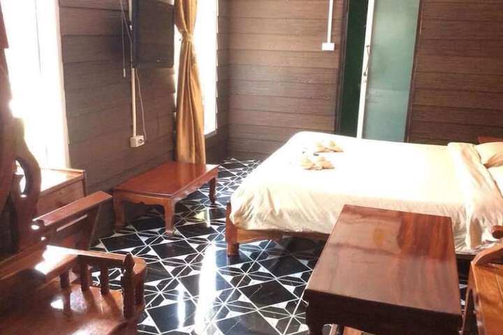 Room 4 of 57