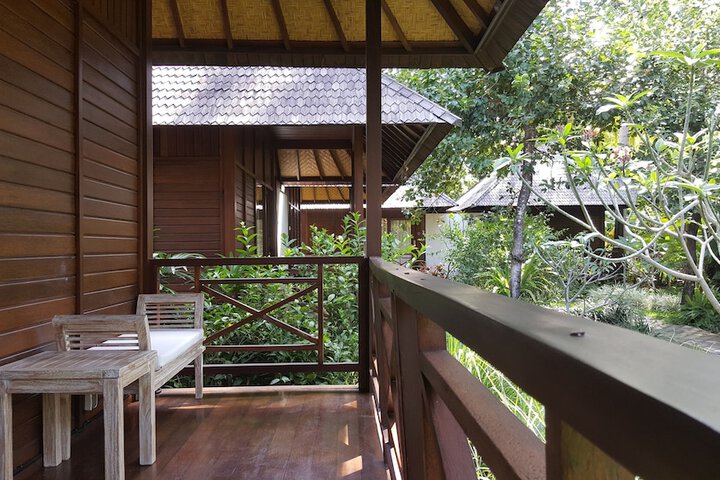 Room 4 of 37