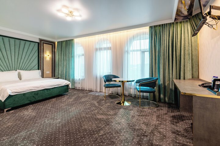 Room 43 of 84