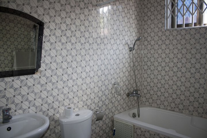 Room 16 of 22