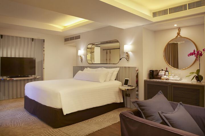 Room 3 of 50