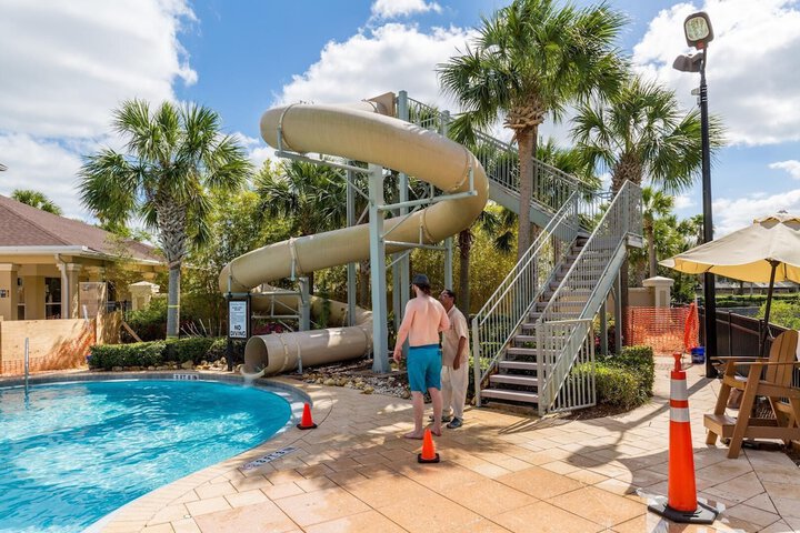 Pool 26 of 53