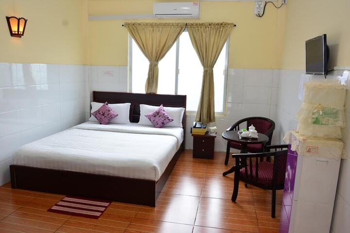 Room 16 of 32
