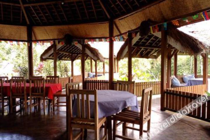 Hakiki Inn Bungalows