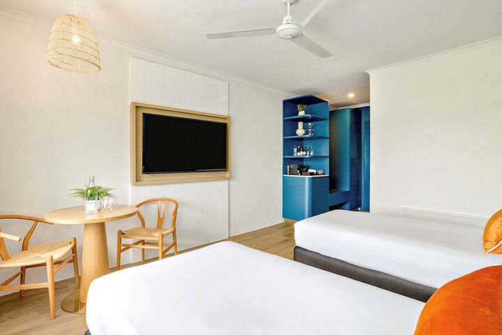 Room 9 of 53