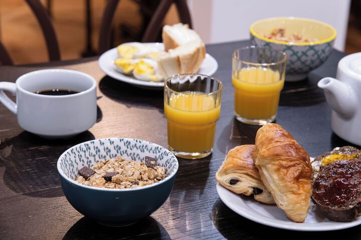 Breakfast/Coffee Service 20 of 23