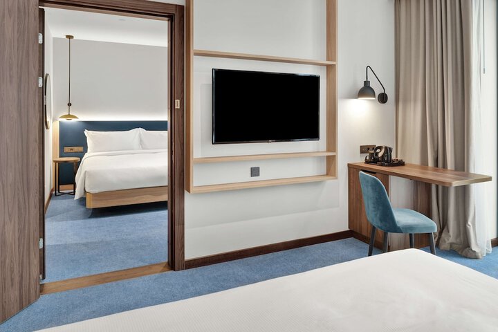 Room 13 of 51