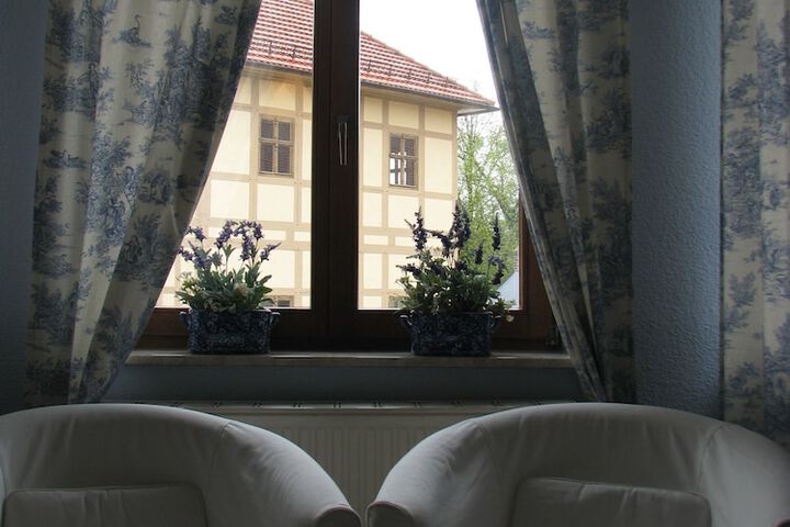 Room 15 of 32