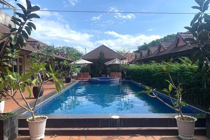 Pool 53 of 62