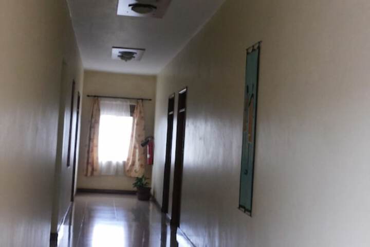 Ballroom/Hall 53 of 72
