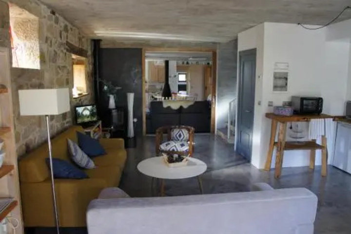 Room 3 of 18