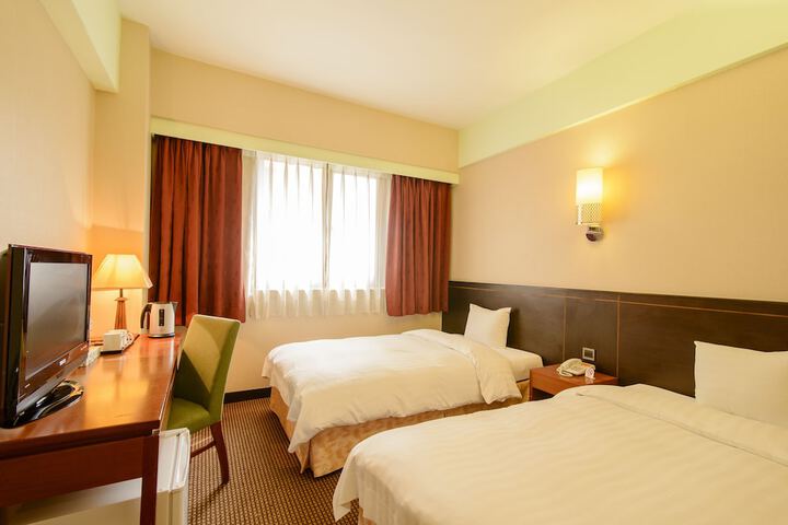 Room 14 of 26