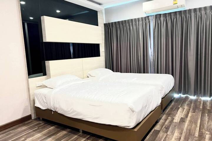 Room 3 of 55