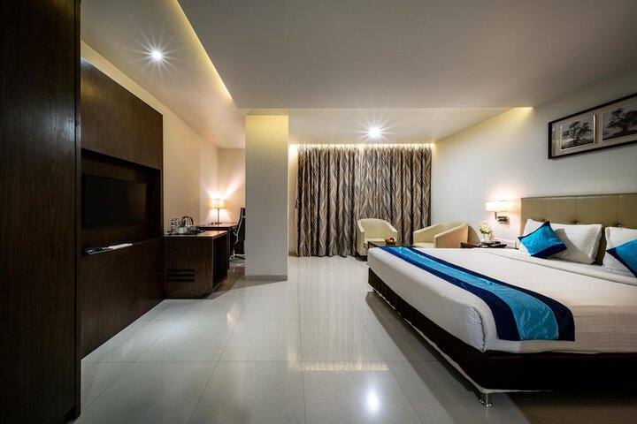 Room 30 of 35