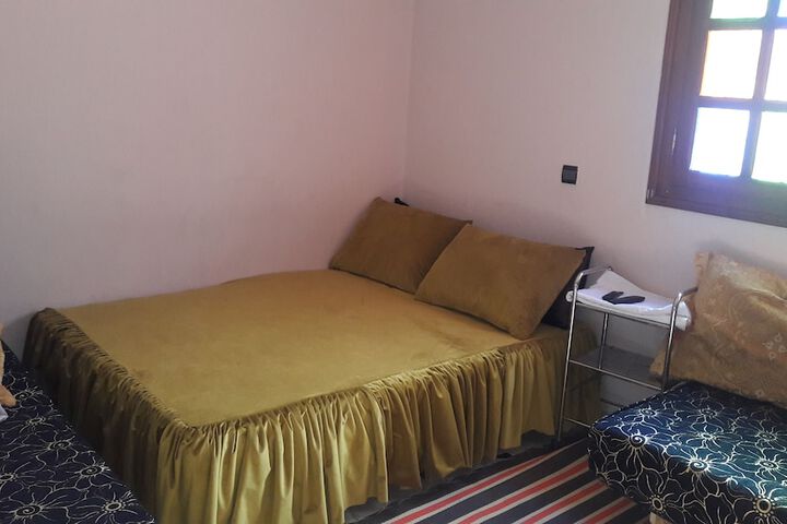 Room 6 of 14