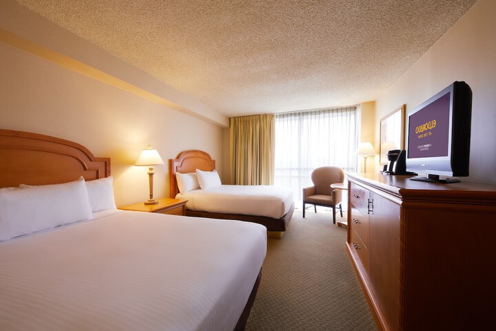 Deluxe Room 2 Queen Beds (3 of 19)