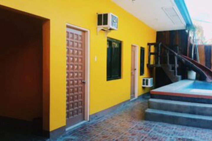 Hotel 7 of 20