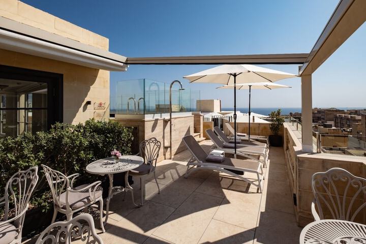 Terrace/Patio 44 of 48