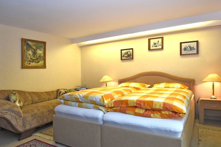 Room 2 of 16