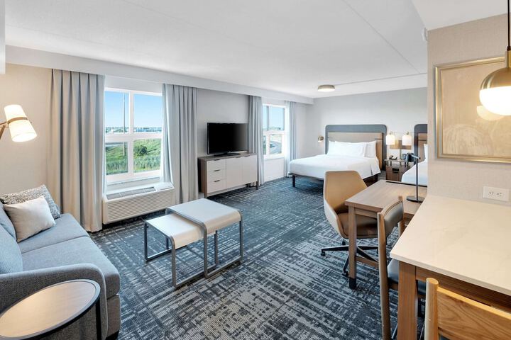 Room 6 of 46
