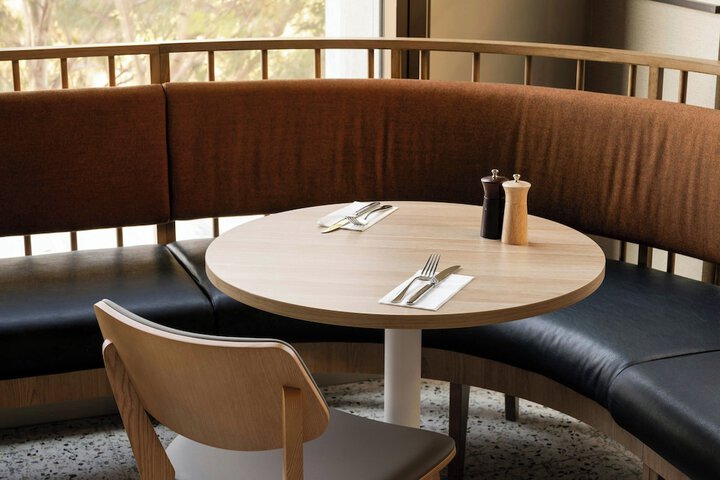 Dining 36 of 64