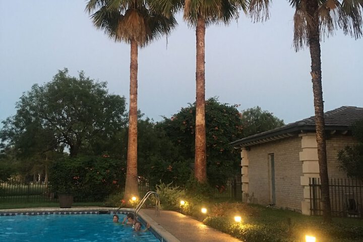 Pool 13 of 43