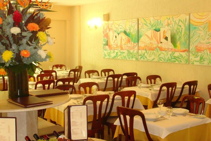 Breakfast area