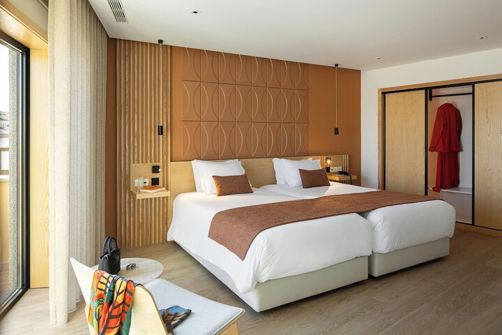 Room 32 of 78