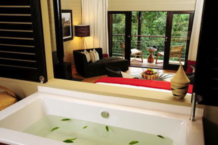 Room 2 of 27