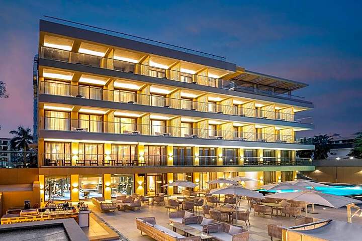 Modi Yoga Retreat - a Luxurious Yoga Retreat on the banks of Ganges