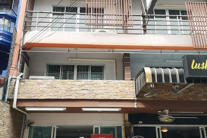 OYO 75414 KJS Pattaya
