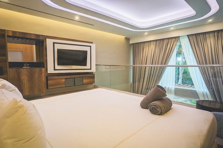 Room 12 of 91