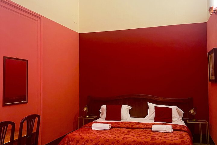 Room 23 of 40