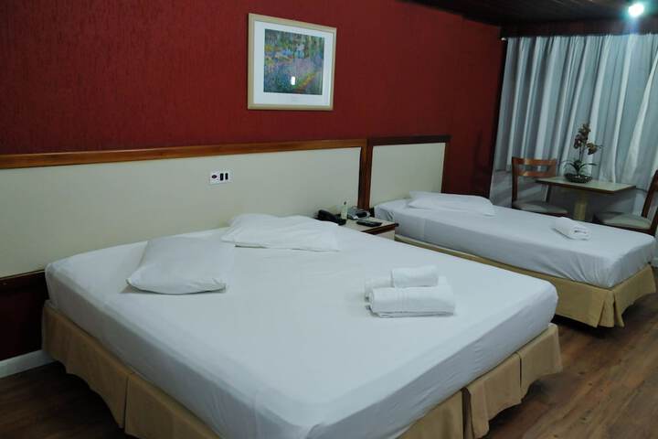 Room 16 of 39
